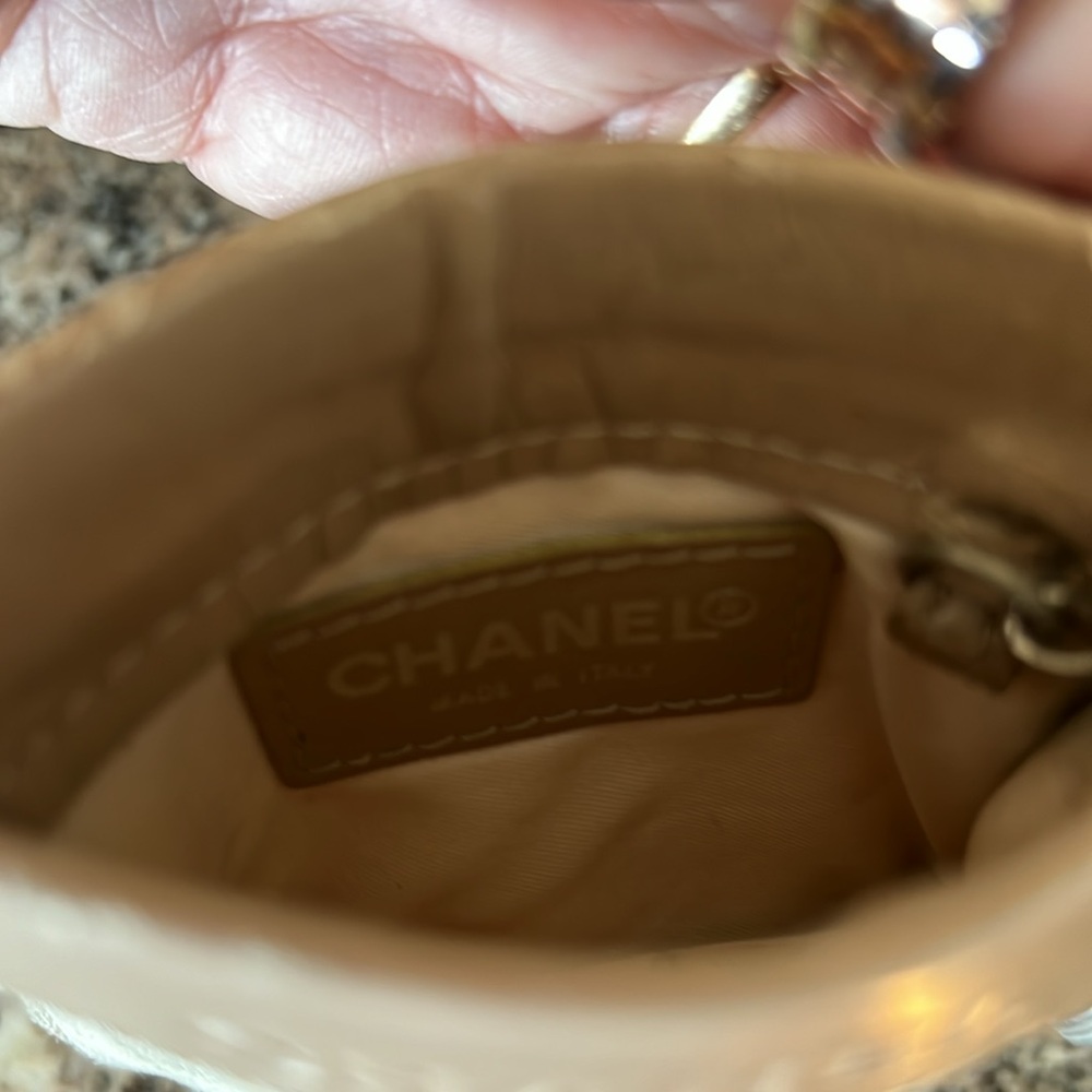 Chanel Key Ring Pouch - Picture 4 of 8